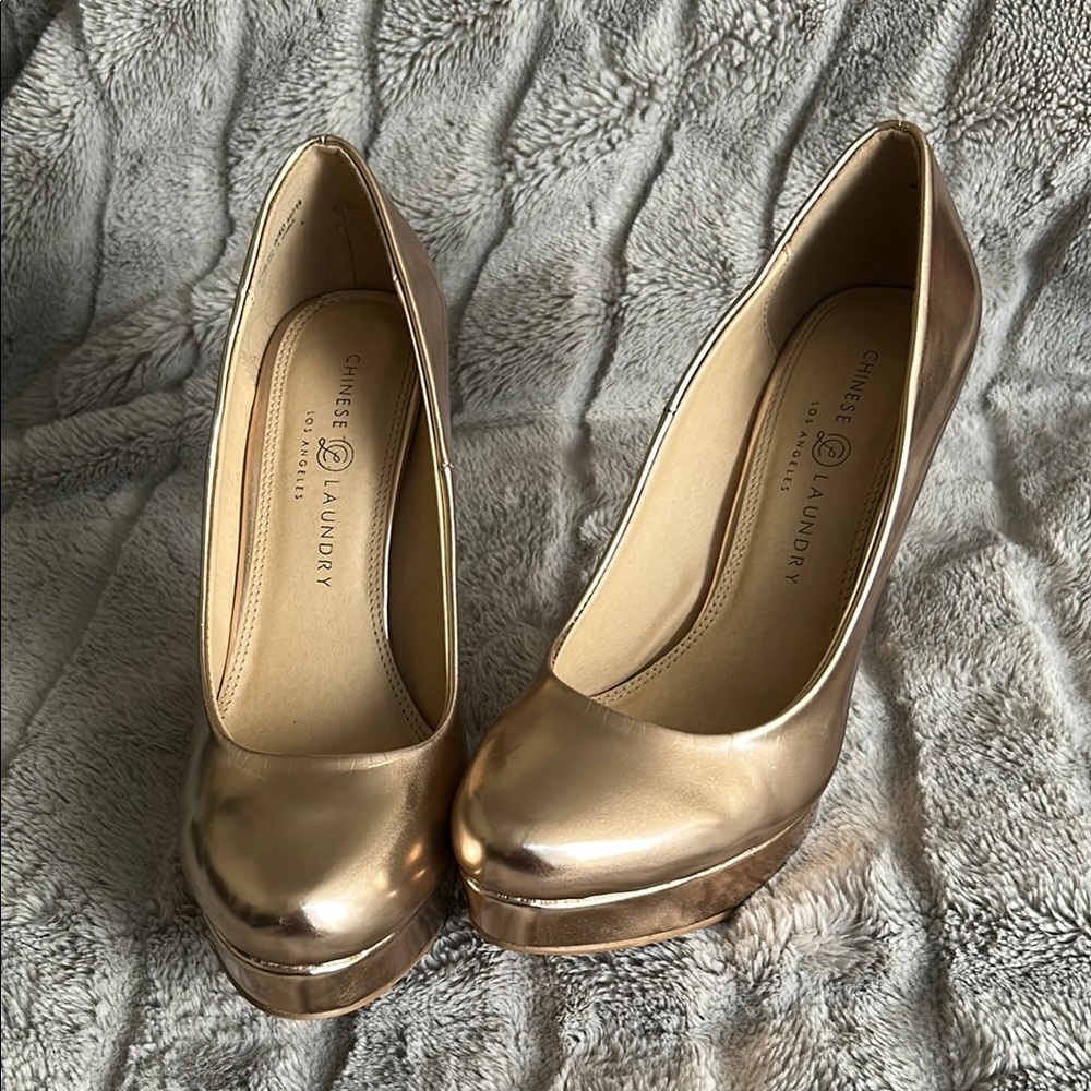 Chinese Laundry Gold Metallic Heels